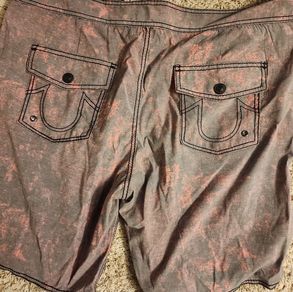 True religion shorts - Picture 3 of 6